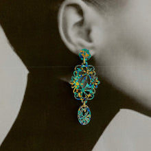 Lade das Bild in den Galerie-Viewer, d99 - Medaillons Serie 3